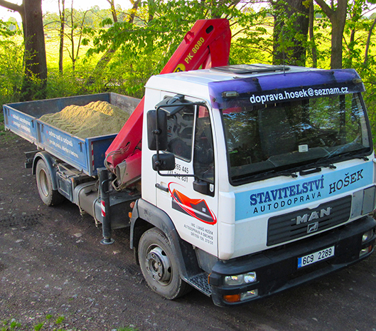 Náš náklaďák s pískem